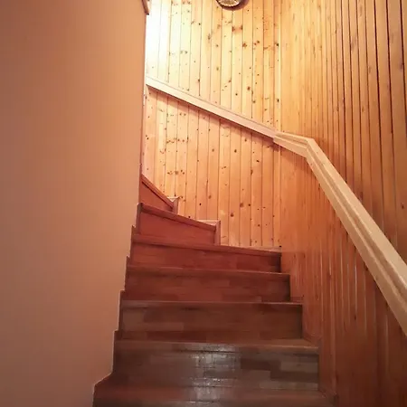 Lea アパート ポレッチ